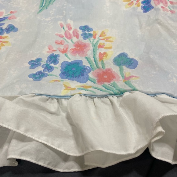 Cottage-Core ruffle pillow sham floral print *standard size - Picture 4 of 9